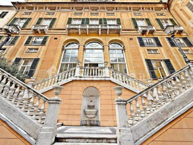 Bilocale via Roma 8a, Centro Città, Genova