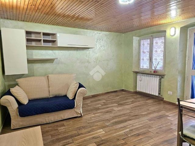 Bilocale via roma 104, Centro, Cafasse