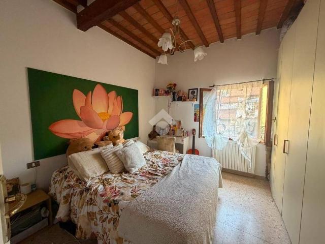 Bilocale via Rossini 68, Centro, Pontedera