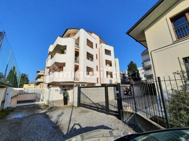 Bilocale via Resegone 39, Legnarello, Legnano