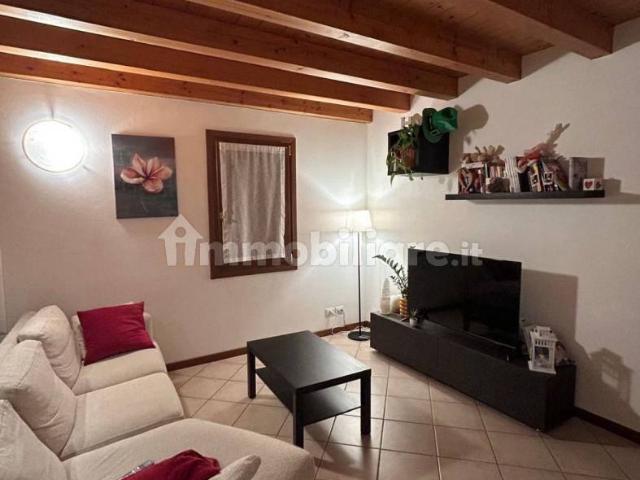 Bilocale via Trento 31, Valvasone, Valvasone Arzene