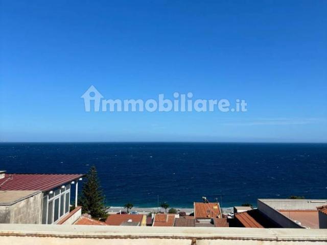 Bilocale via Umberto I, Centro, Roccalumera