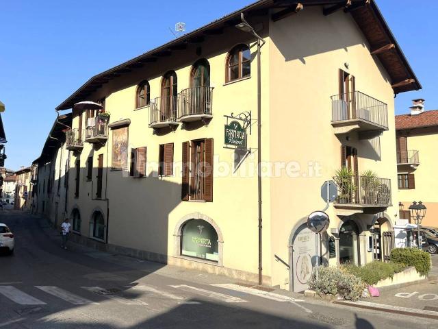 Bilocale via Umberto I 30, Centro, Piasco