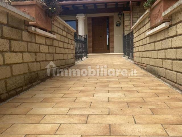 Bilocale via Vallepietra 16, Ponserico, Cretarossa, Nettuno