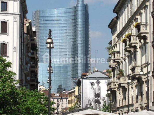 Bilocale via Varese 16, Moscova, Milano