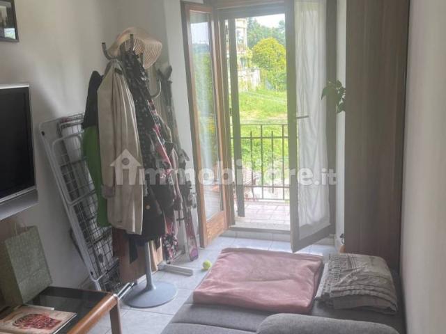 Bilocale via Verbano 62, Dagnente, Arona