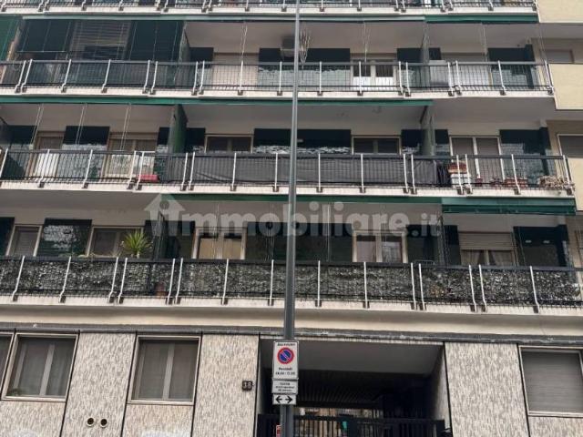 Bilocale via Vespri Siciliani 38, Giambellino, Milano