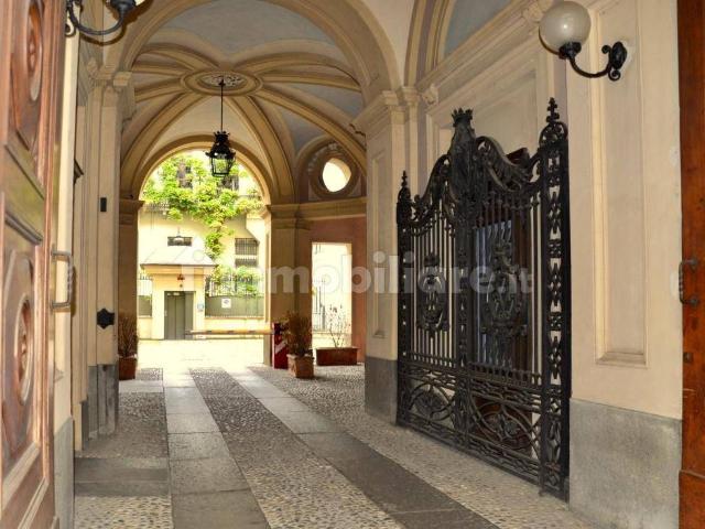Bilocale via Vittorio Alfieri 18, Piazza Solferino Corso Matteotti, Torino