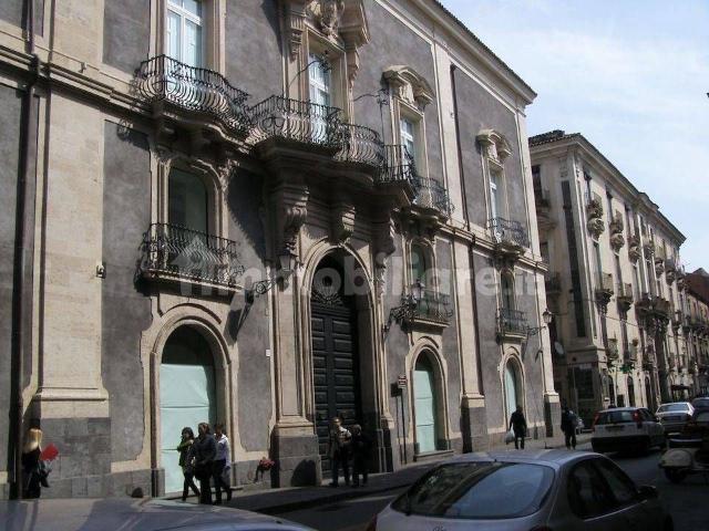Bilocale via Vittorio Emanuele II 108, Centro Storico, Catania