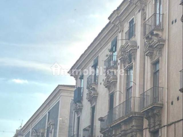 Bilocale via Vittorio Emanuele II 108, Centro Storico, Catania