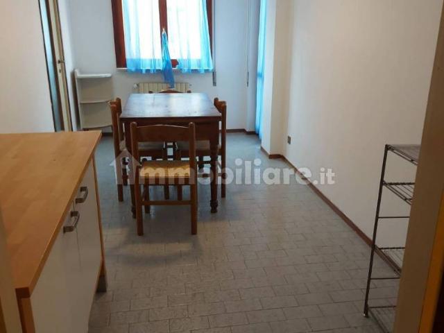 Bilocale via Vittorio Veneto 68, Centro, Borgosesia