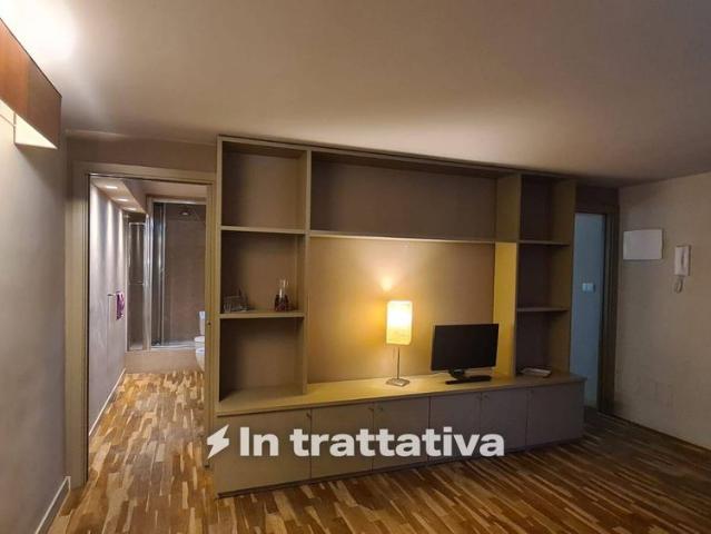 Bilocale via Vincenzo Giuffrida, 98, Province Veneto, Catania