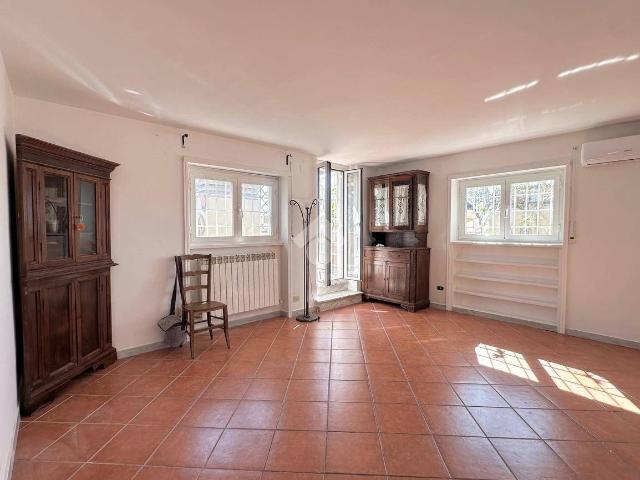 Bilocale viale Tito Livio, Medaglie d'Oro, Roma