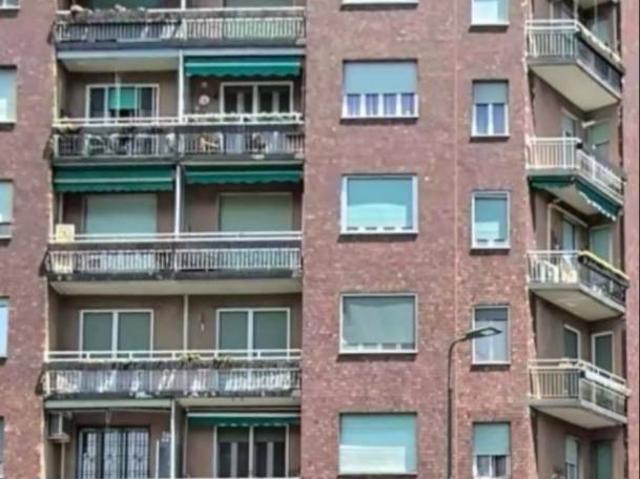 Bilocale viale Cassala 45, Navigli Darsena, Milano