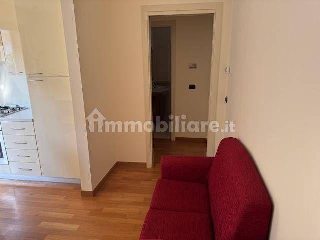 Bilocale viale Cristoforo Colombo, Centro, San Benedetto del Tronto