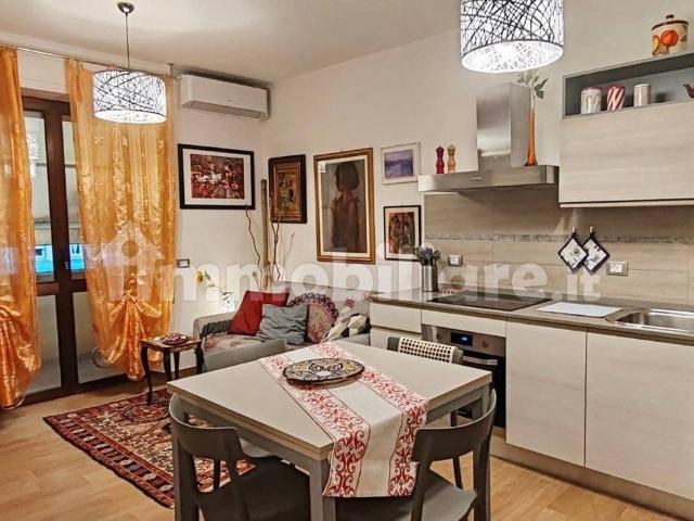 Bilocale viale Daniele Manin 4, Lungomare, Viareggio