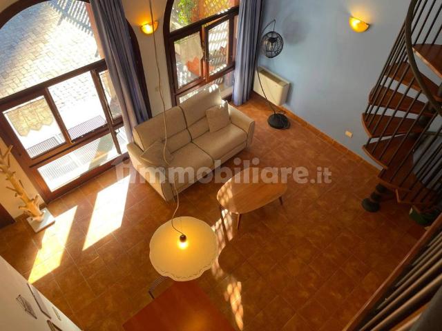 Bilocale viale Emilio Betti, Centro, Camerino