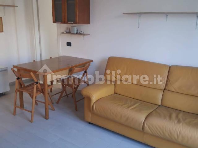 Bilocale viale Fulvio Testi 182, Bicocca, Milano