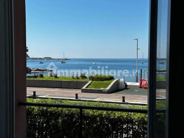 Bilocale viale Giuseppe Mazzini 378/A, Centro, Sestri Levante