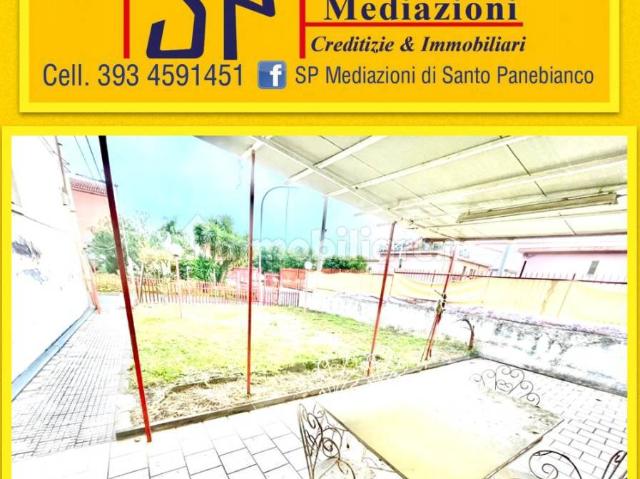 Bilocale viale Immacolata, Centro, Riposto