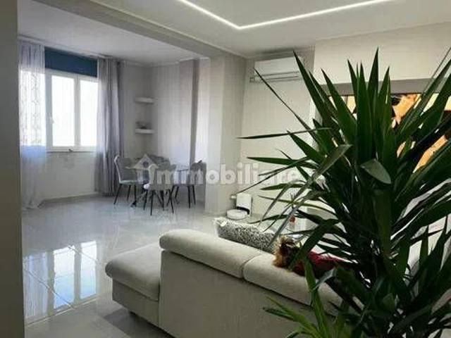 Bilocale viale Italia, 44, Mondragone