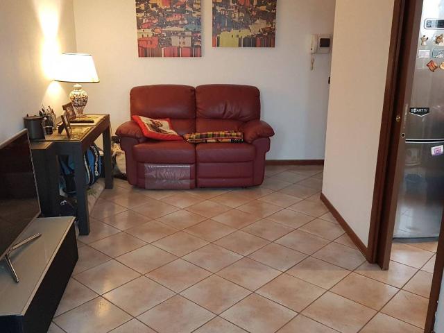 Bilocale viale Italia, Centro, Caronno Pertusella