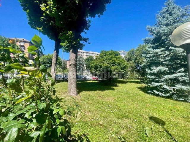 Bilocale viale Legioni Romane, Bande Nere, Milano
