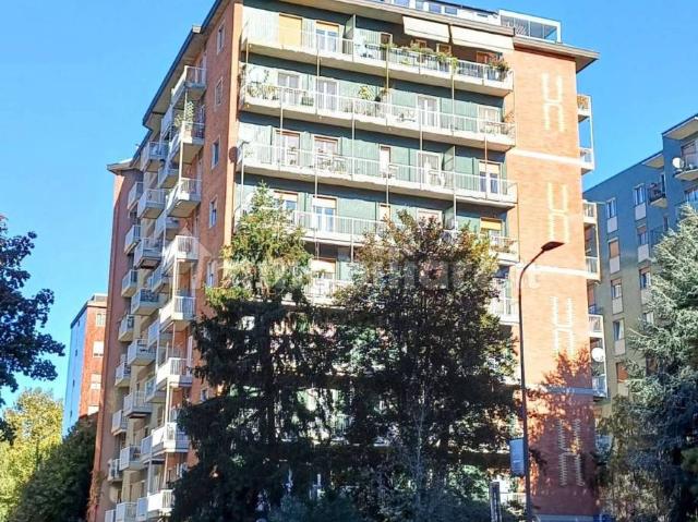 Bilocale viale Legioni Romane, Bande Nere, Milano