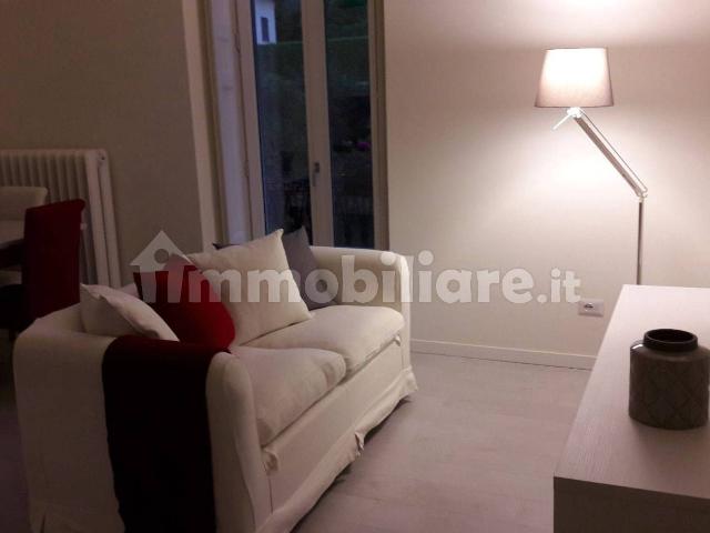 Bilocale viale Luciano Manara 27, Centro, Barzanò