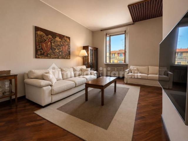 Bilocale viale Monza 12, Pasteur, Milano