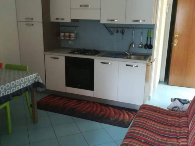 Bilocale viale Nausicaa, Roccelletta, Borgia
