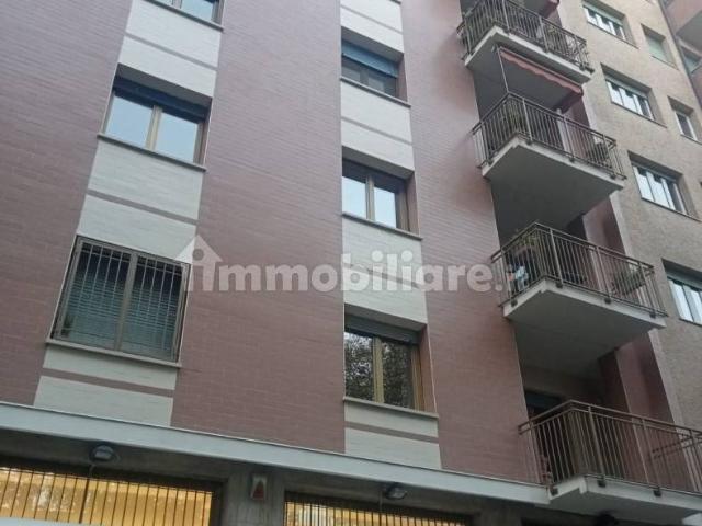 Bilocale viale Paolo Onorato Vigliani, Monte Rosa Lotto, Milano