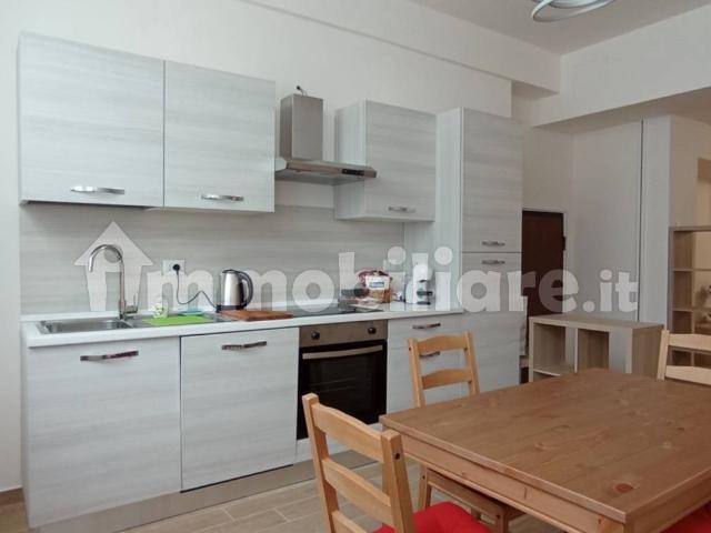 Bilocale viale Romolo 7, Navigli Darsena, Milano