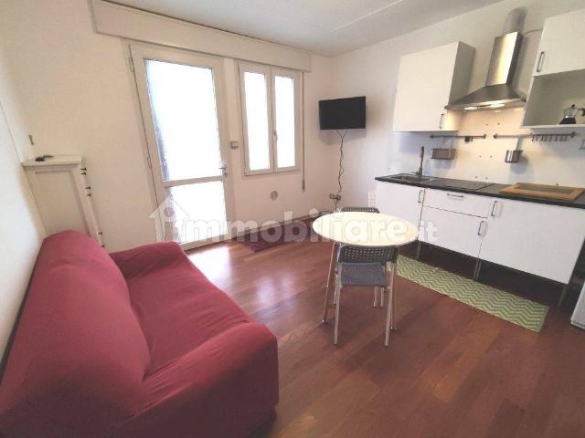 Bilocale viale San Giovanni Bosco, Paltana Mandria, Padova