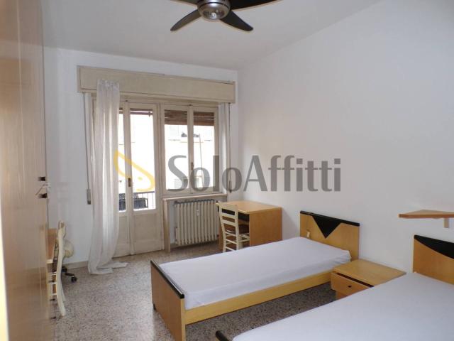 Bilocale vicolo Longobardi 14a, Centro Storico, Pavia