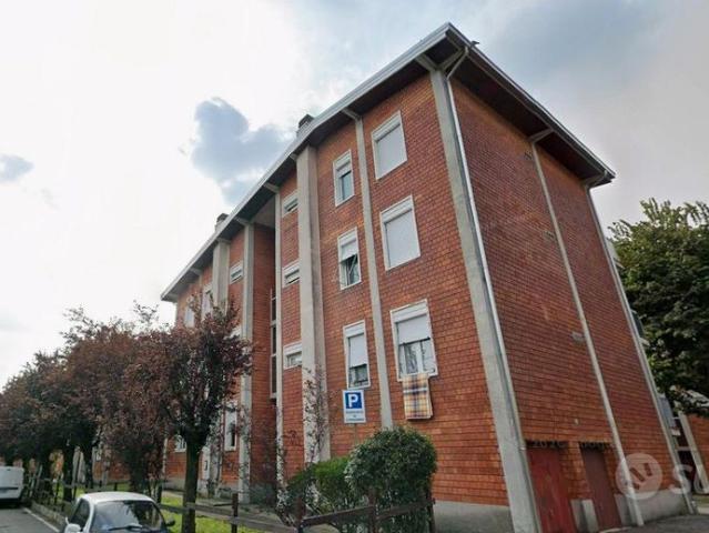 BILOCALE a Prestino con giardino in comune