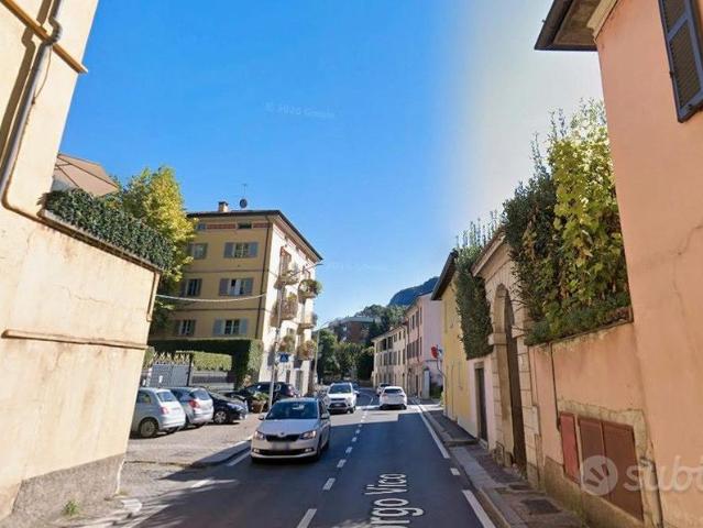 Bilocale a Valsolda con balcone libero subito