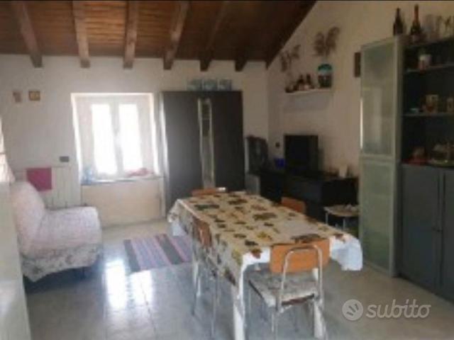 Bilocale ammobiliato in ronco briantino