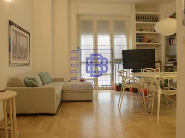 Bilocale ampio con balcone