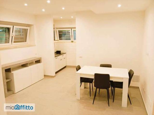 Bilocale arredato Trieste, salario