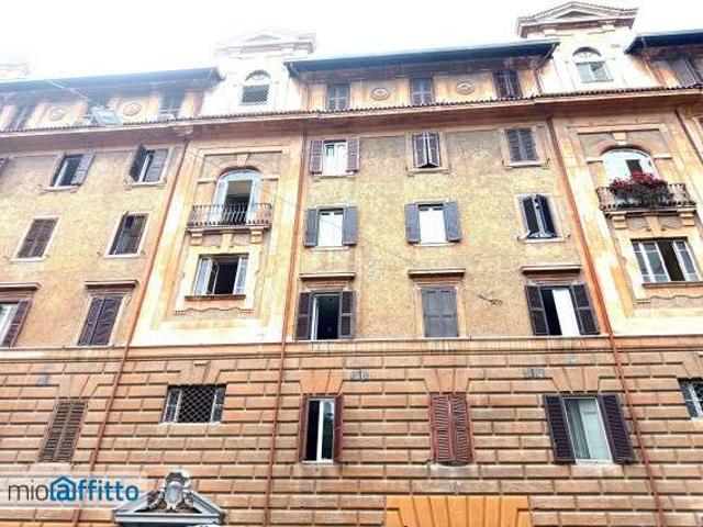 Bilocale arredato Trieste, salario