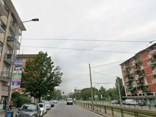 Bilocale arredato zona Repetti M4 libero da subito