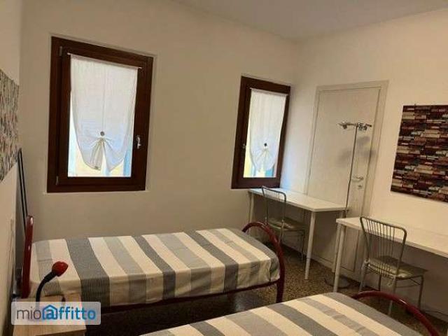 Bilocale arredato Accademia