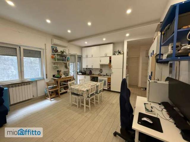 Bilocale arredato Arenella