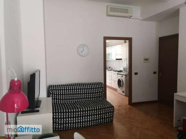 Bilocale arredato Bocconi, c.so italia, ticinese