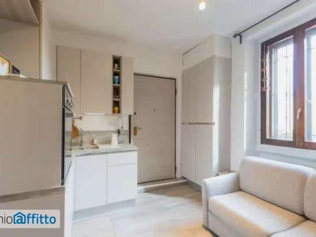 Bilocale arredato Bocconi, c.so italia, ticinese