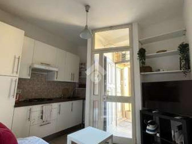 Bilocale arredato Buenos aires, indipendenza, p.ta venezia