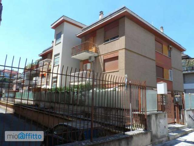 Bilocale arredato Cassia, tomba di nerone, roma