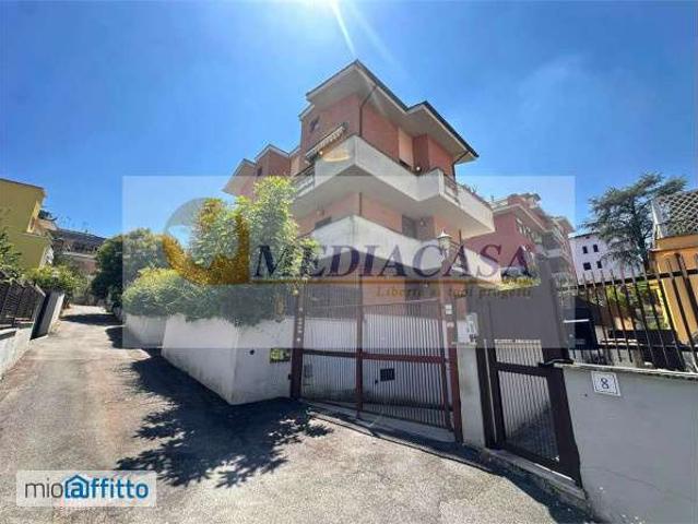 Bilocale arredato Cassia, tomba di nerone, roma