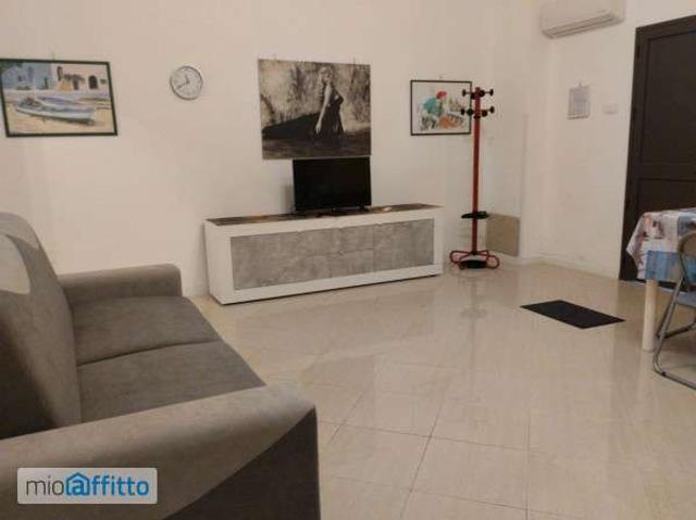 Bilocale arredato Centro